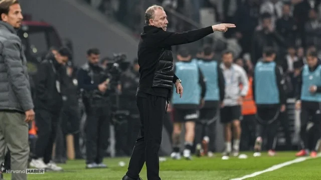 Beşiktaş’ta kritik gece: Sergen Yalçın’ın kaderi belli oldu!