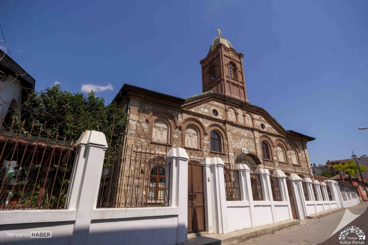 Edirne'deki Bulgar Kilisesi'nde Yunanca ayin gerginliği!