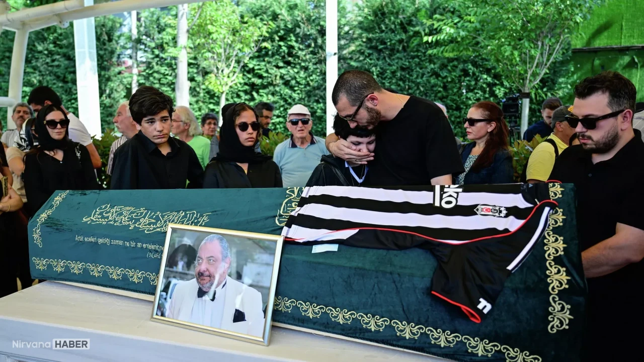 Hayatını kaybeden Reha Muhtar son yolculuğuna uğurlandı