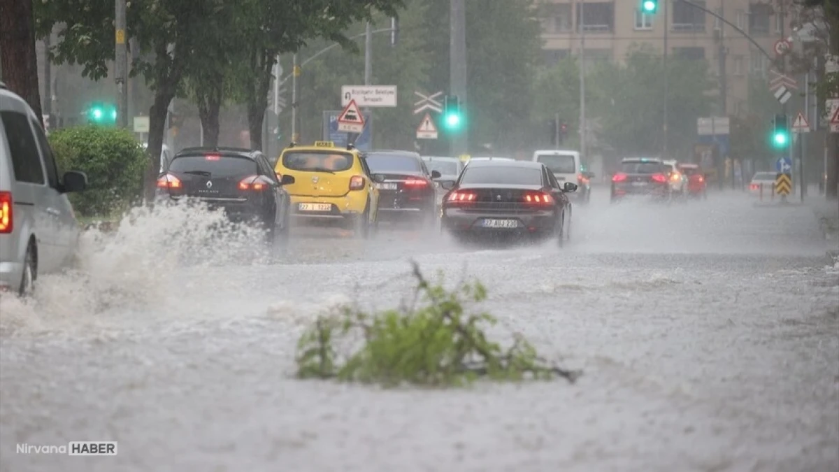 AFAD'dan olan olumsuz hava koşullarına ilişkin açıklama! Can kayıpları var