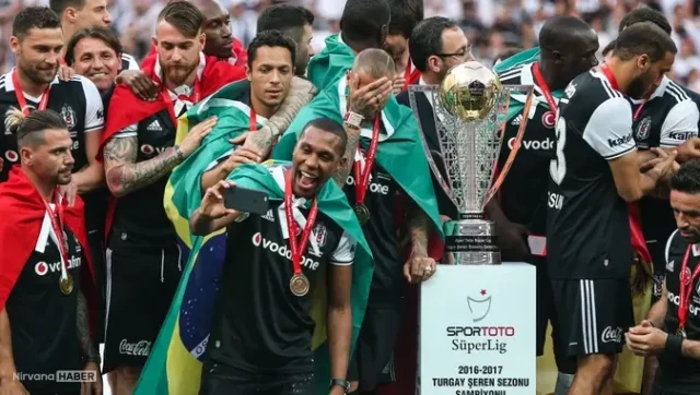 Eski yıldızlar Marcelo ve Holosko Beşiktaş'ı unutmuyor