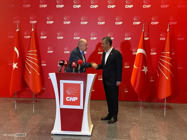 Ümit Özdağ'dan görevden uzaklaştırılan CHP Lideri Özgür Özel'e destek ziyareti
