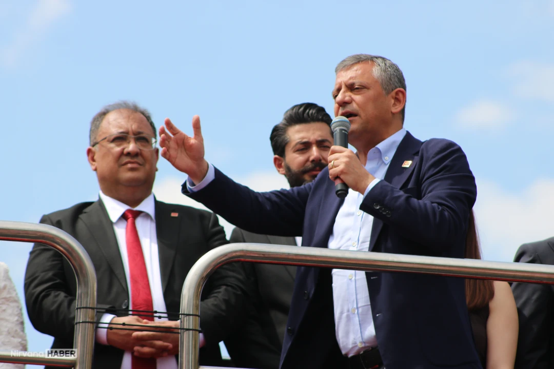 Özgür Özel: "Gerekirse bu başı vereceğim ama baş eğmeyeceğim"