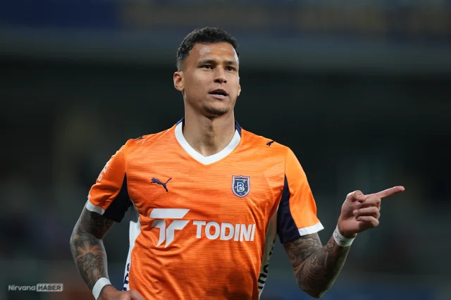 RAMS Başakşehir Kasımpaşa'yı 4-0 mağlup etti
