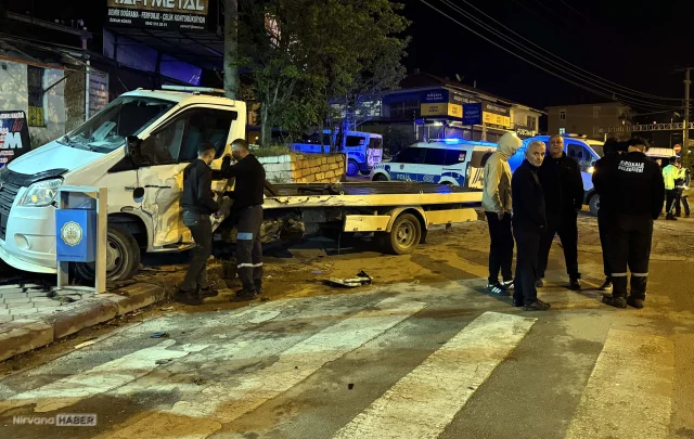 Kırıkkale'de feci kaza: Park halindeki çekiciye çarpan otomobil can aldı