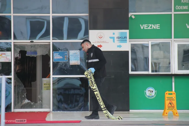 Serik Belediyesi’ne pompalı tüfekle saldırı