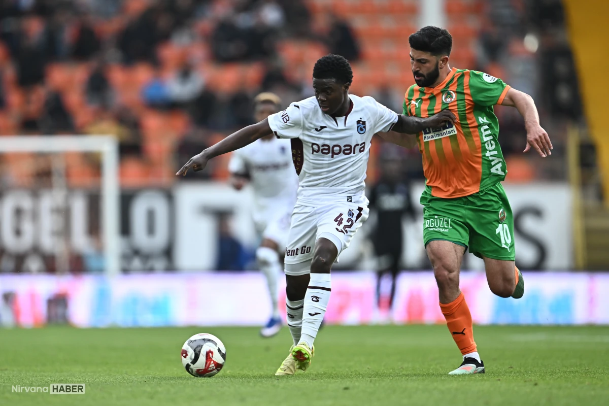 Corendon Alanyaspor ve Trabzonspor maçında puanlar paylaşıldı: Kazanan çıkmadı