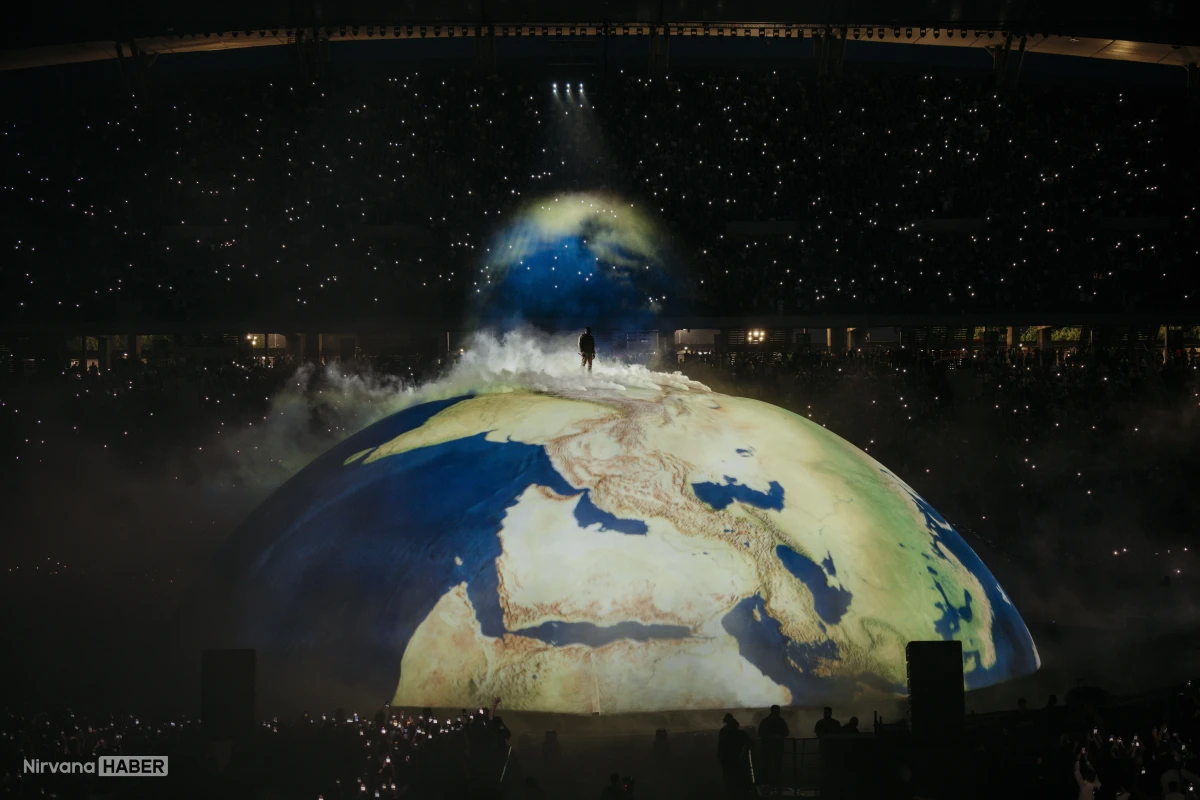 Kanye West İstanbul'u salladı: 118 bin kişilik dev konser tarihe geçti