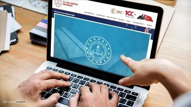 Haçlı seferleri kitaplardan kaldırıldı mı, neden müfredattan kaldırıldı? Bakan Tekin'den açıklama