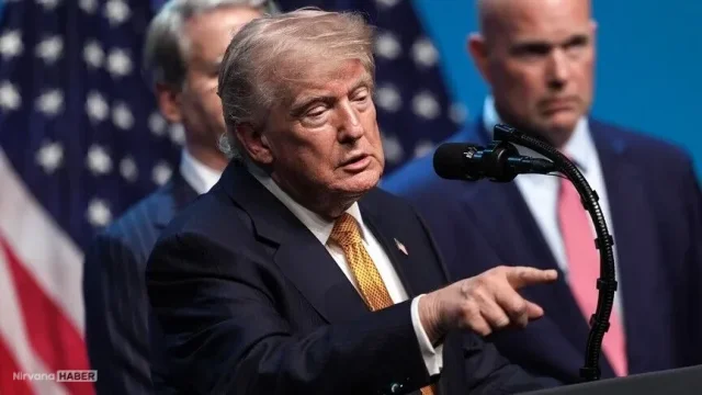 ABD Başkanı Trump'tan İran'a: Çok yakında çok güçlü vuracağız