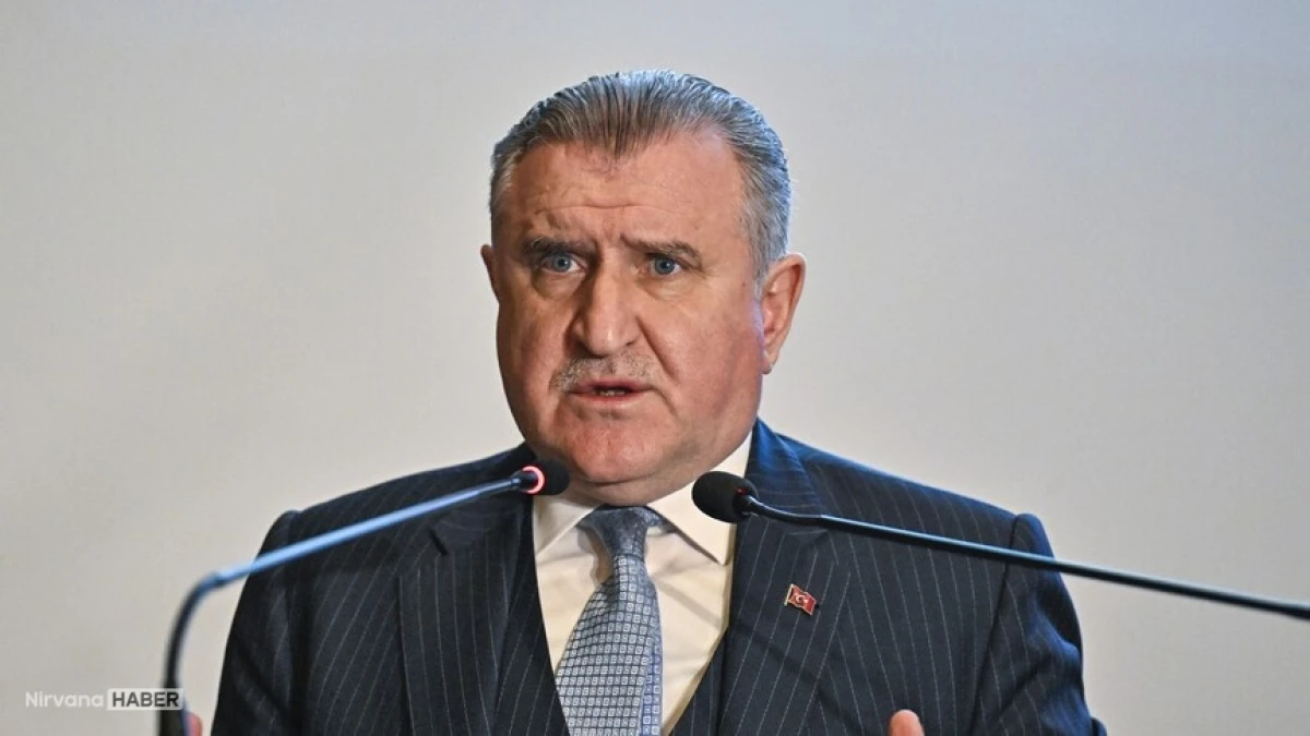Bakan Bak FIBA Kadınlar Avrupa Ligi şampiyonu Fenerbahçe Opet’i tebrik etti
