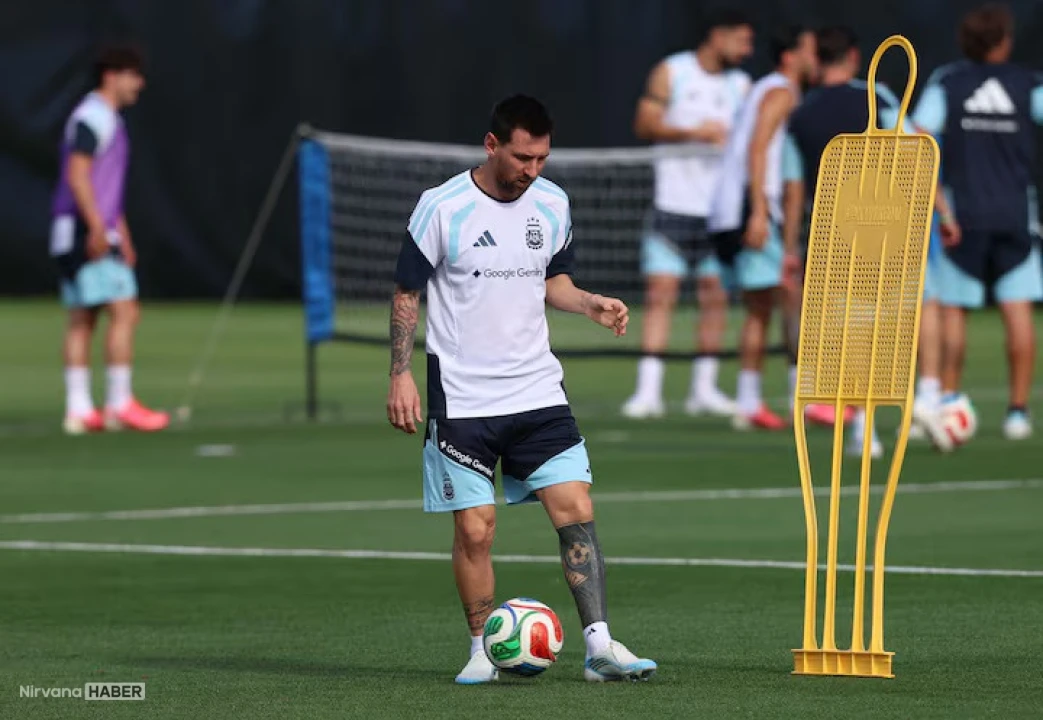Son Şampiyon sahneye çııkıyor: Arjantin’de Lionel Messi Cezayir maçına hazır