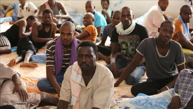 Libya'da mahsur kalan 180 Nijeryalı göçmen ülkelerine geri döndü