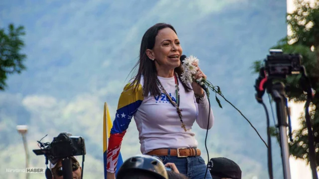 Caracas'tan Machado'ya yanıt: "Yeni seçim ve müzakere yok!"