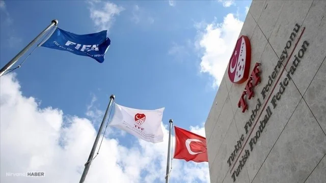 TFF'den Süper Lig'de ceza yağmuru: 3 büyükler de kaçamadı!
