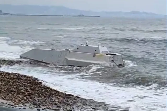 Ordu'da sahilde insansız deniz aracı bulundu