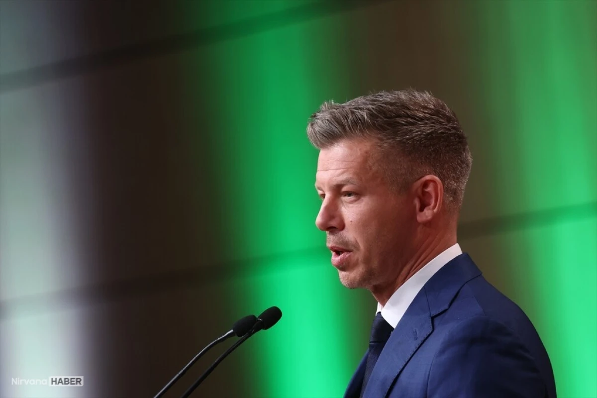 Orbán gitti, yeni dönem başladı: Macaristan’da büyük siyasi kırılma