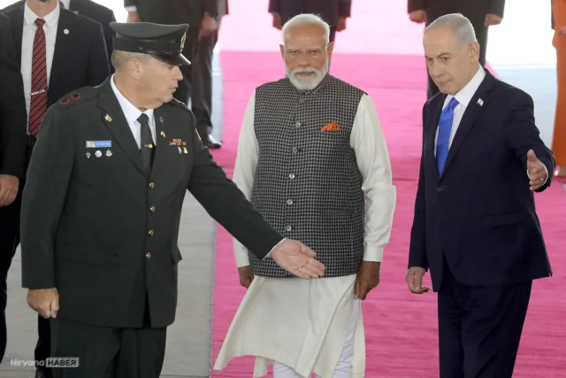 Hindistan Başbakanı Modi iki günlük ziyaret için İsrail'de