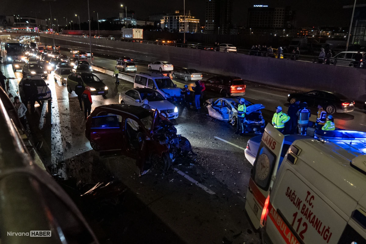 Başkentte zincirleme trafik kazasında 8 kişi yaralandı