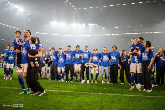 Kenan Karaman'ın attığı golle Schalke 04, Bundesliga'ya yükseldi
