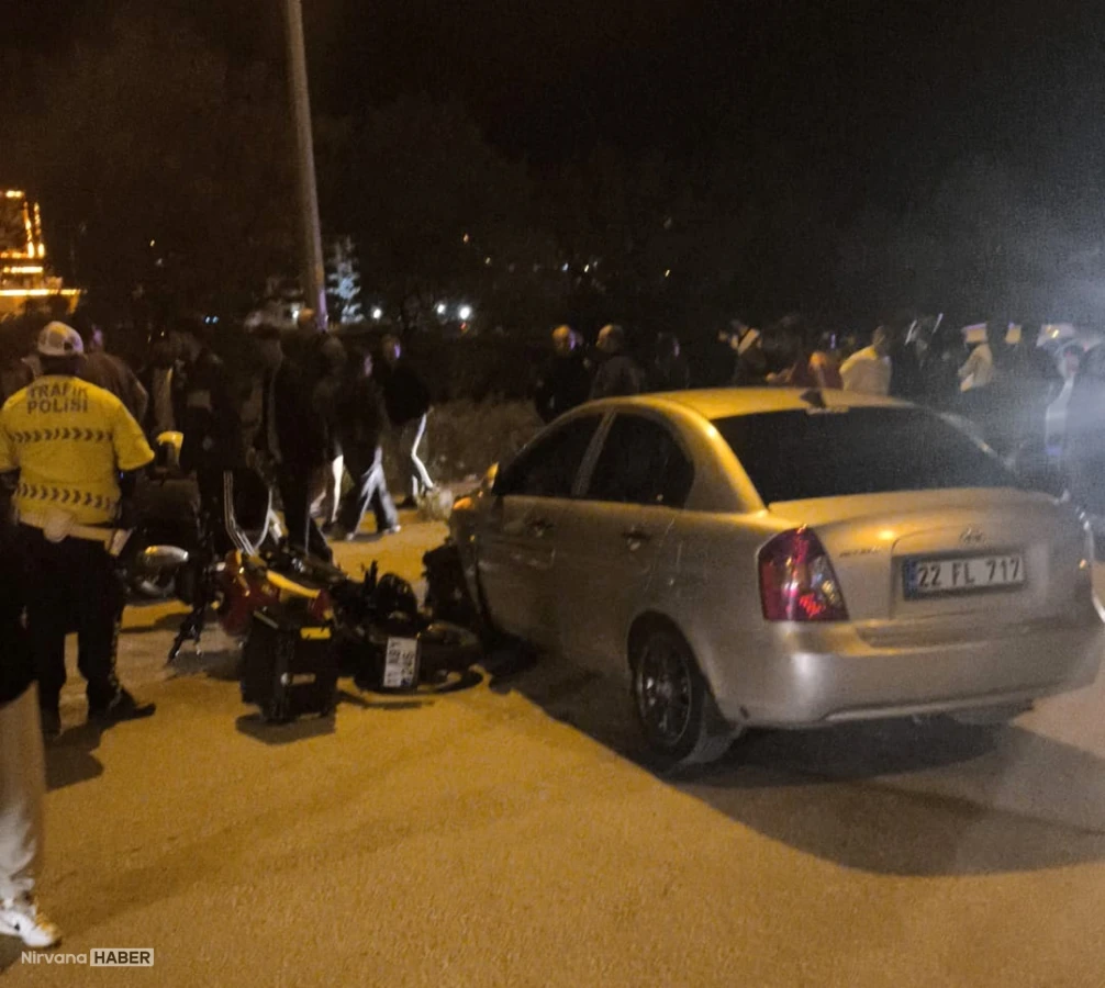 Edirne Keşan'da otomobille motosiklet çarpıştı: 2 kişi yaralandı