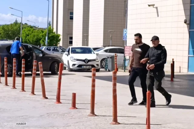 Eski eşinin evinde yangın çıkaran şüpheli yakalandı