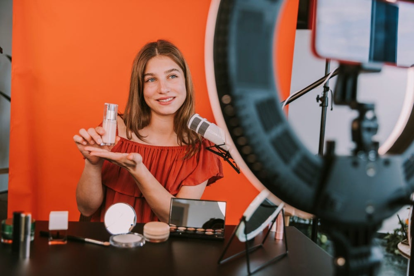 The top ways influencers get brand deals and how many they need a month, according to new data