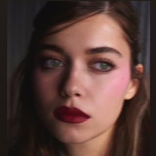 Afra Saracoglu 