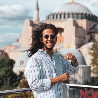 Amr Tarazan || عمرو طرزان