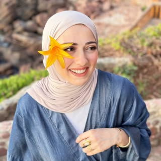 AZIZA / FASHION AND LIFESTYLE