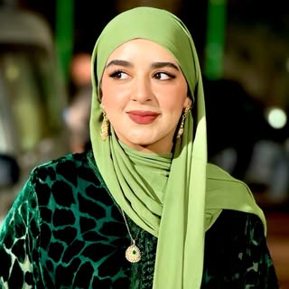 Zineb El Meski 