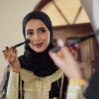 الإعلامية أماني الشحي