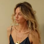 Anouk Yve