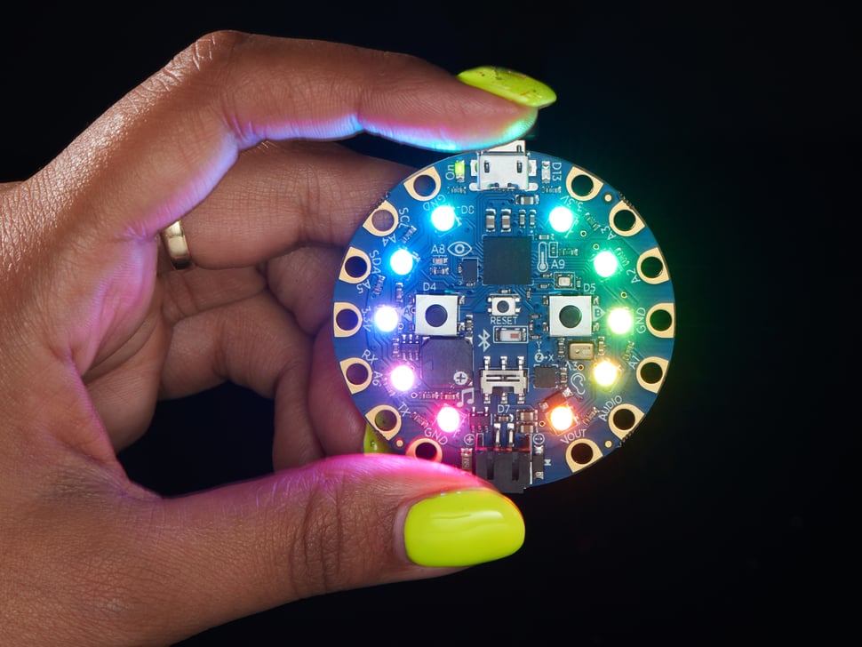 Circuit Playground Bluefruit