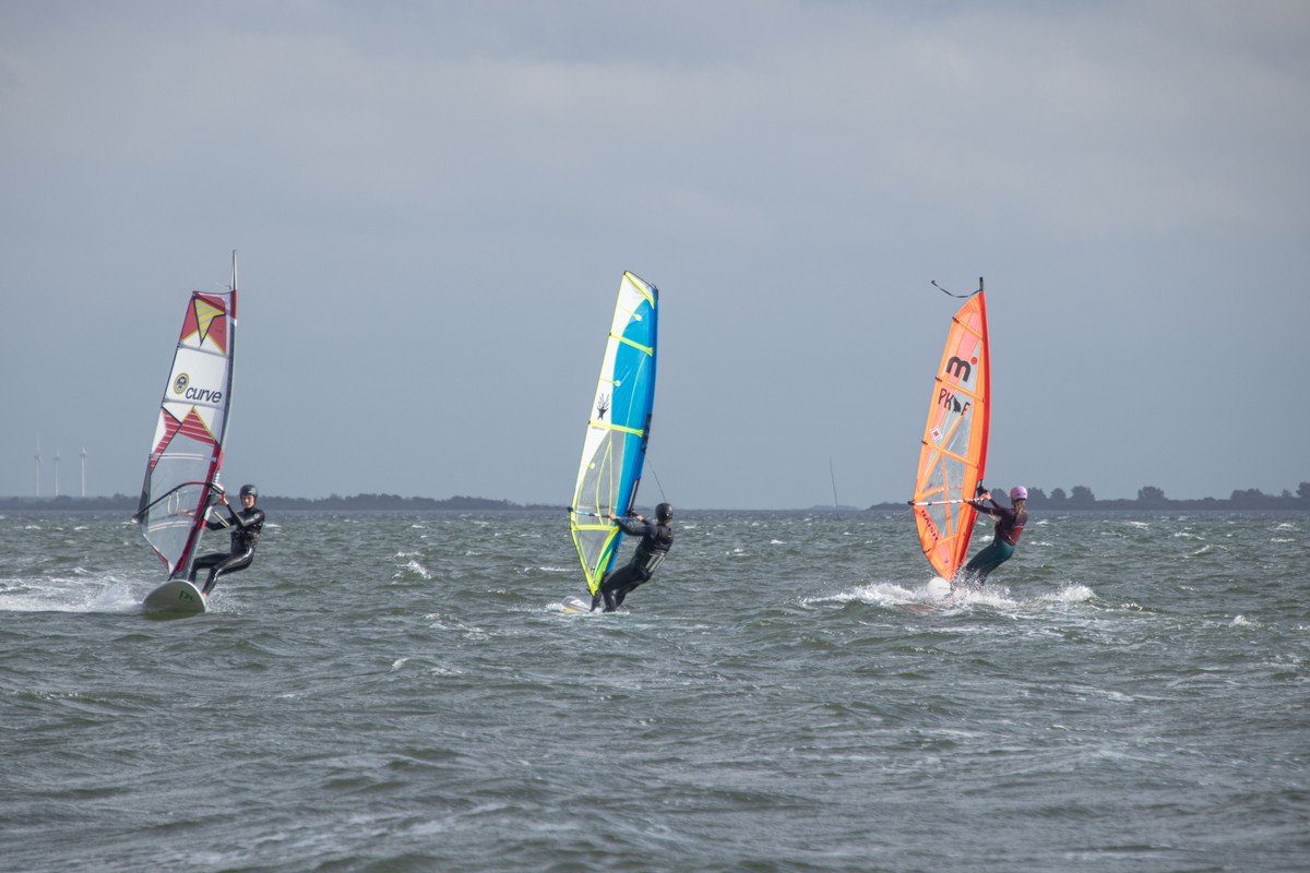 Dikke wind op Ouddorp Haven tijdje terug