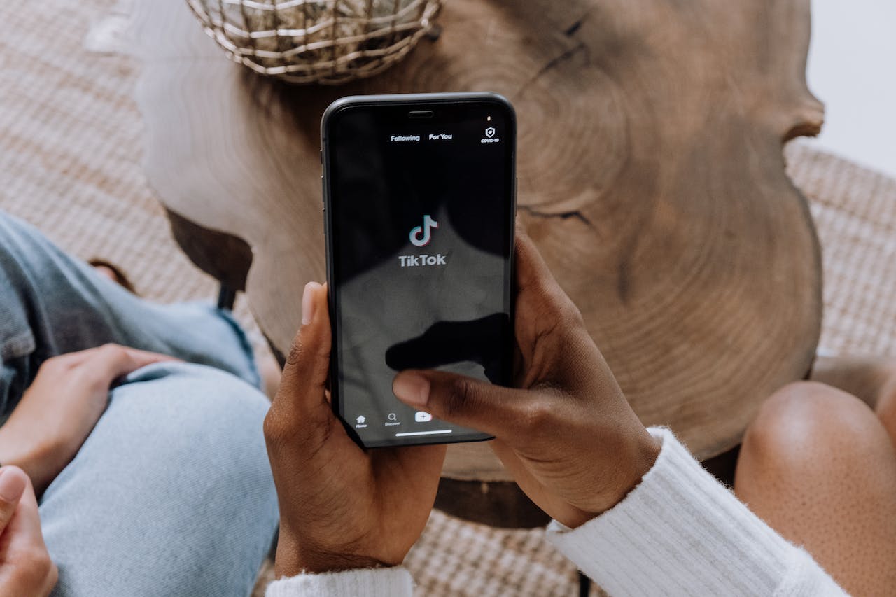 TikTok schaltet Podcasts wieder ab