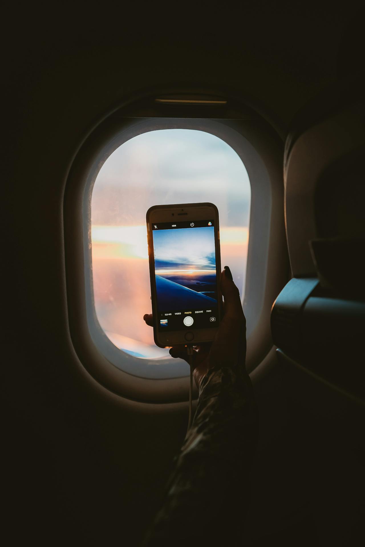 Krimi-Podcast 'Delikt': Wie aus einem Teenager ein Privatjet-Betrüger wurde