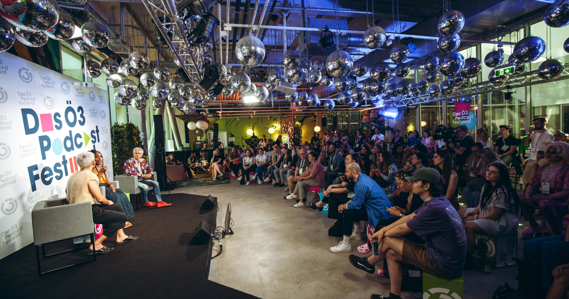 Namhafte Audio-Experten on Stage in Wien