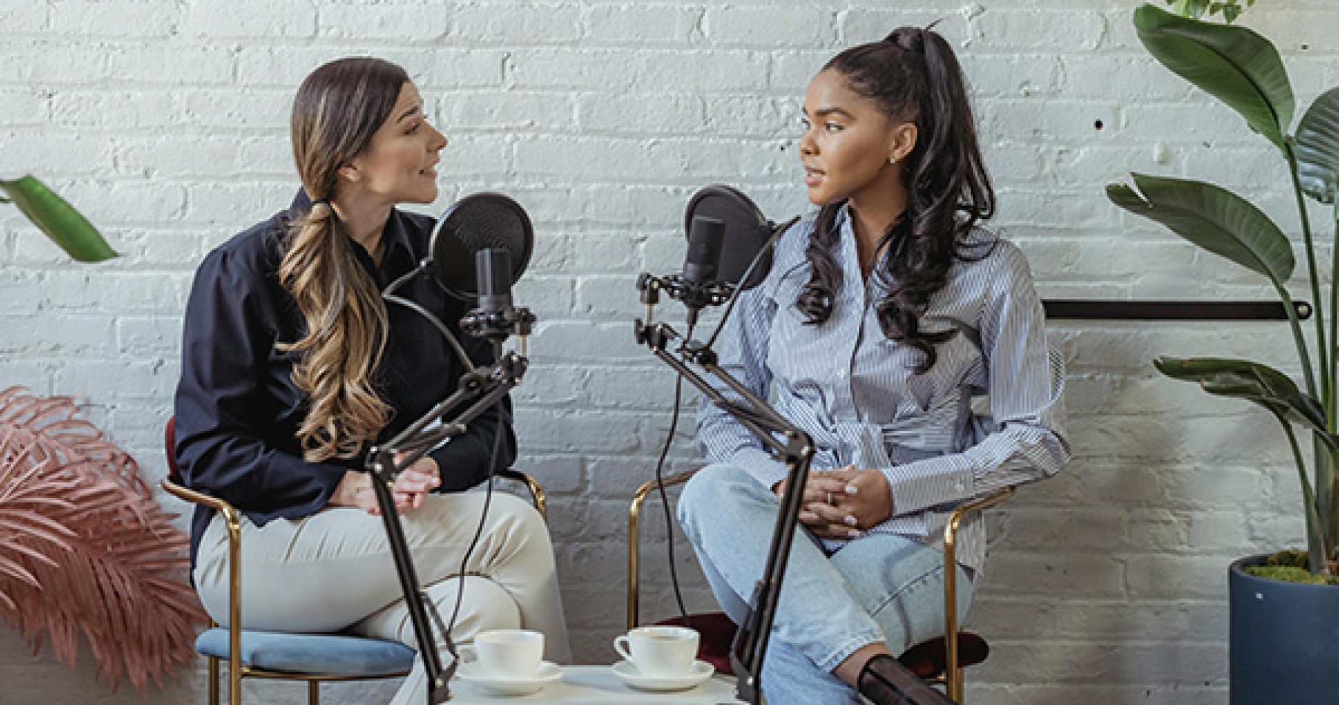 Promi-Podcasts: Zwischen Alltag, Herzschmerz und Glamour