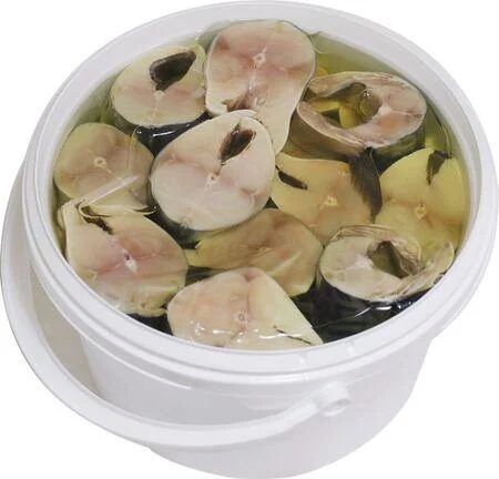 Mackerel chunks in oil in a bucket 2kg