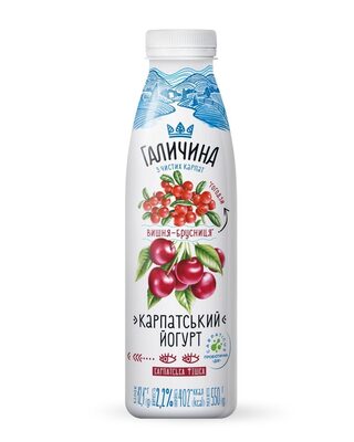 Йогурт «Карпатский» 2,2% вишня-брусника 550 г