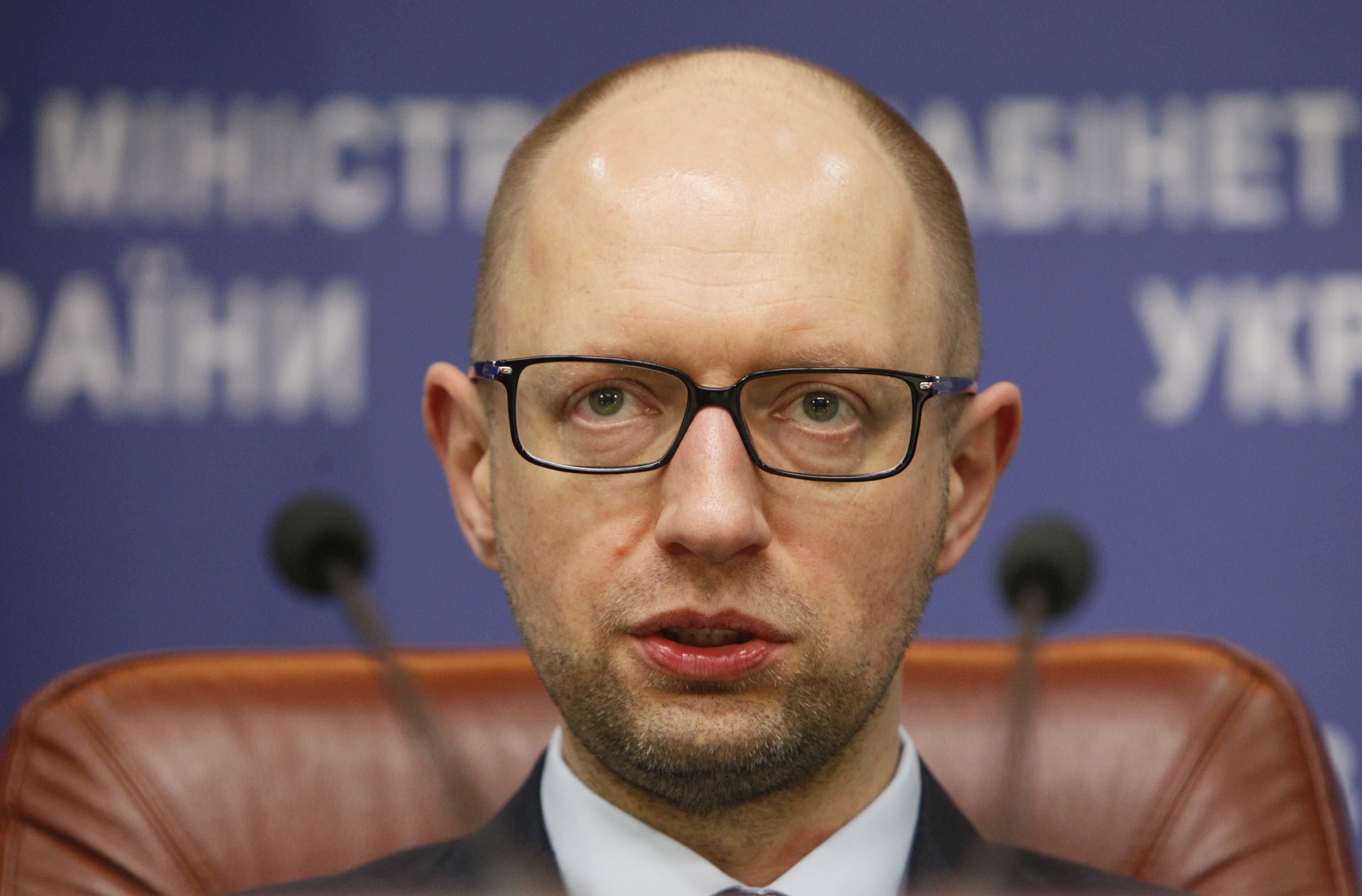 Украина накопила 17 млрд кубометров газа, надо закупить еще 5 млрд, — Яценюк