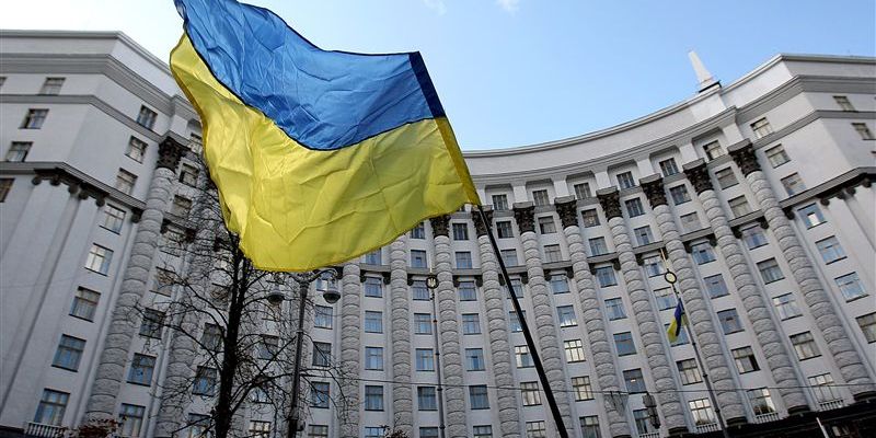 У Яценюка затвердили розширення ембарго проти РФ (список)