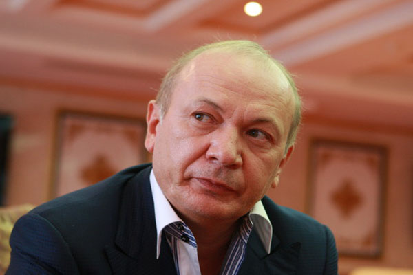 Интерпол медлит сообщать Украине о статусе одиозного соратника Януковича
