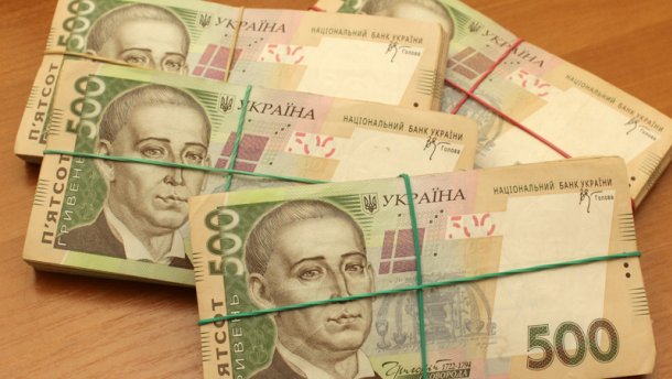 Долги по зарплате достигли почти 2 млрд грн