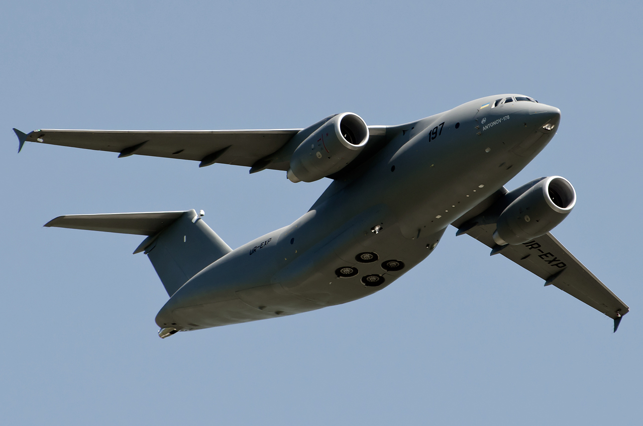 «Антонов» представил новый военно-транспортный самолет Ан-178 (ВИДЕО)