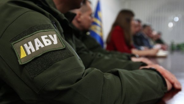 Детективы НАБУ и ГПУ провели обыски у бывших чиновников МВД