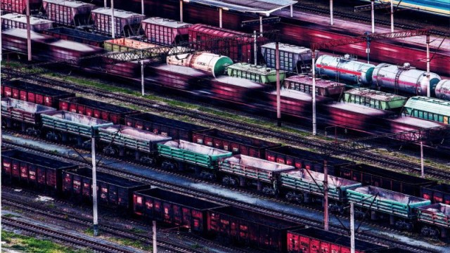 Регуляторна служба заблокувала підвищення вантажних тарифів «Укрзалізниці»