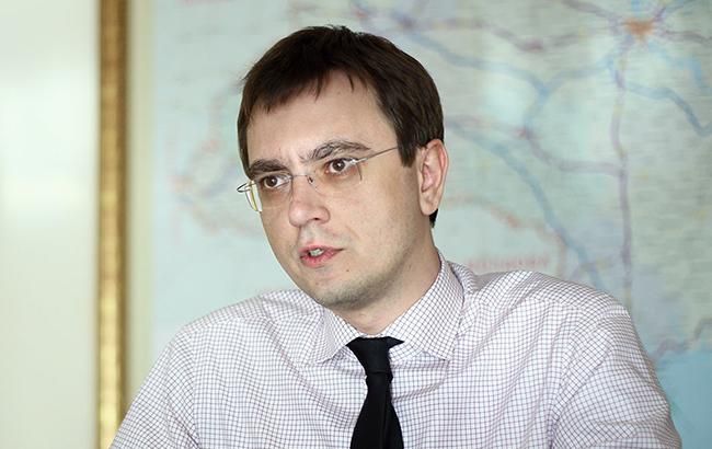 Правительство намерено выделить на три аэропорта 800 млн гривен – Владимир Омелян