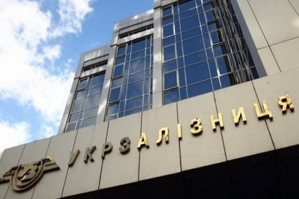 За полгода Укрзализныця обновила десятую часть парка полувагонов